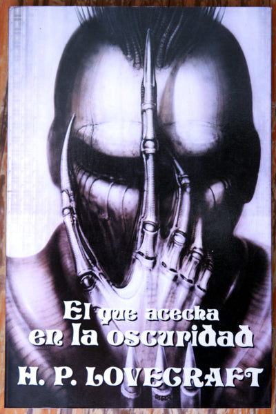 El que acecha en la oscuridad