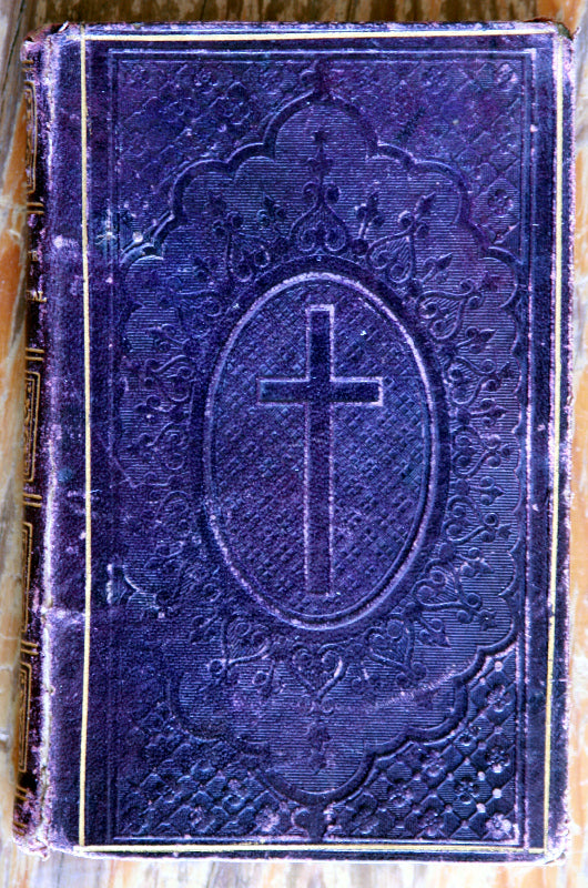 Combate espiritual. Obra restituida a su original pureza en la cual se hallan los medios más seguros para vencer sus pasiones y triunfar del vicio.