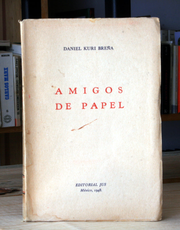 Amigos de papel.