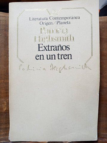 Extraños en un tren