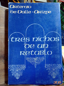 Tres nichos de un retablo